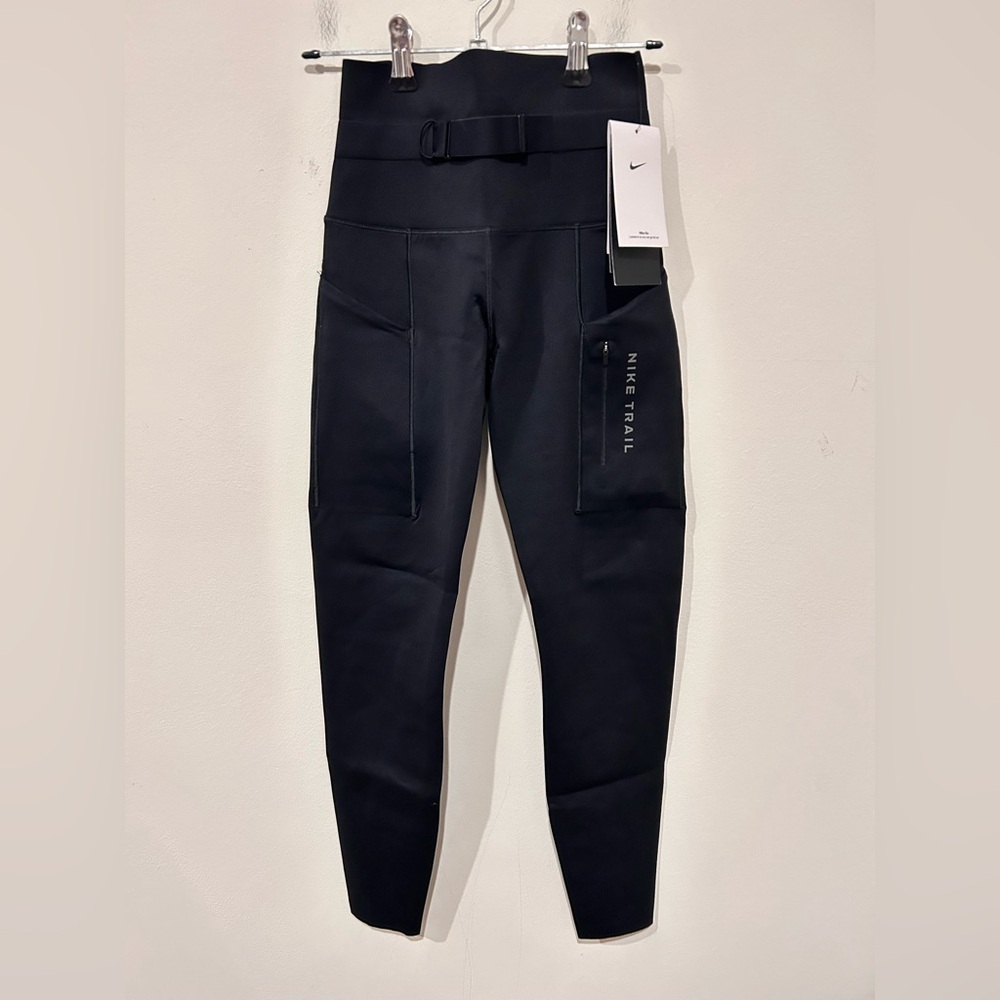Nike trail leggings